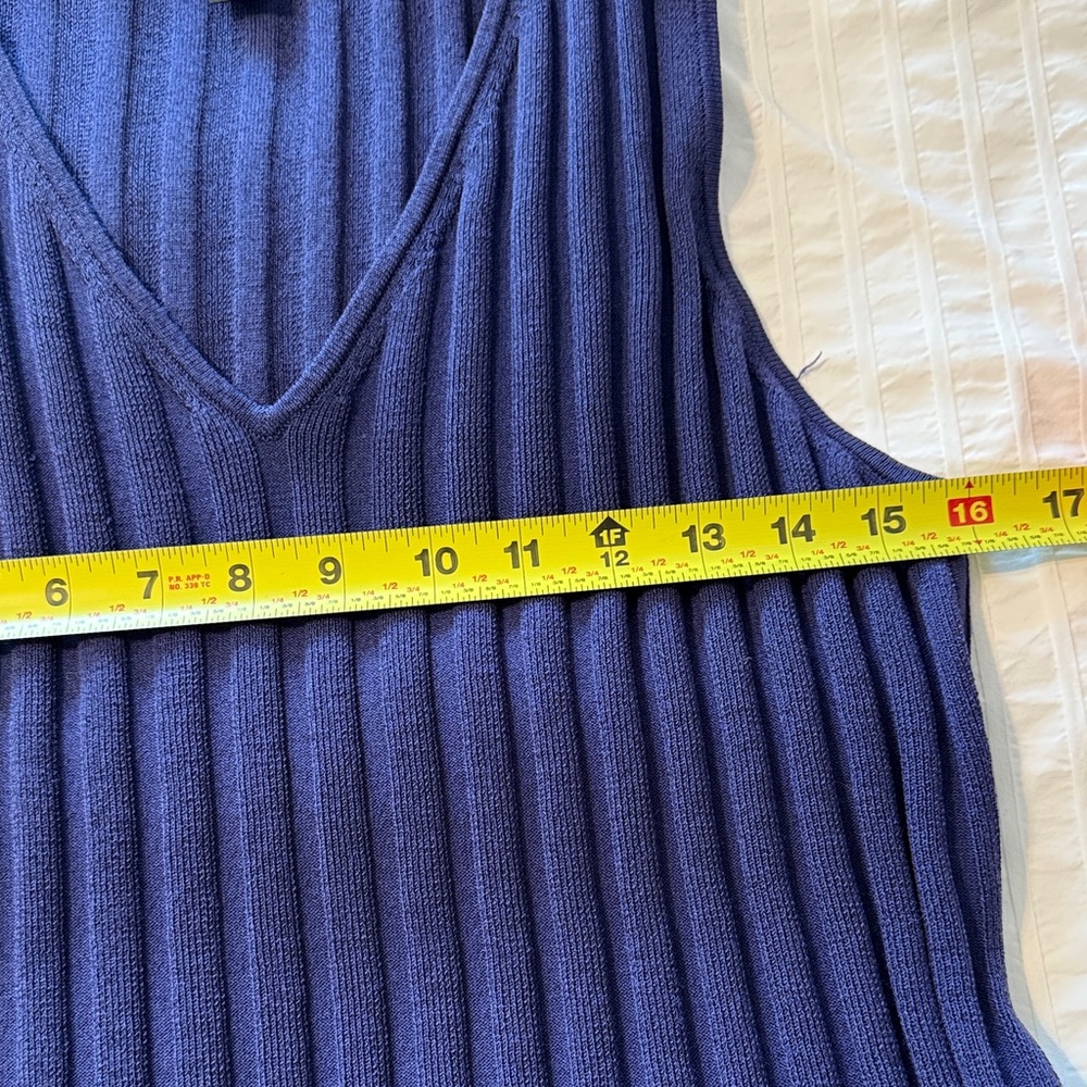 Ann Taylor Navy Blue Ribbed knit Sleeveless Top - Picture 5 of 6